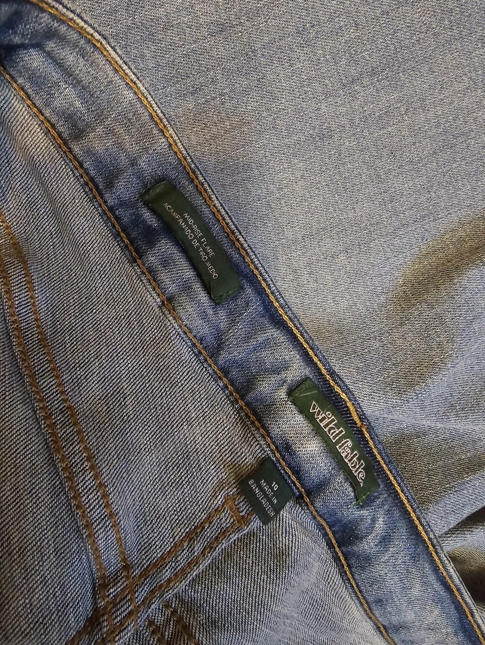 Wild Fable Mid Rise Flare Size 10 - Picture 3 of 4